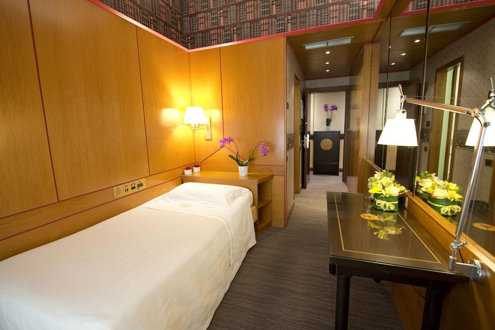 Qc Room Milano Porta Romana Екстериор снимка